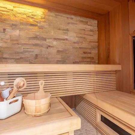 Family House With Sauna Close To The Sea 別荘 *