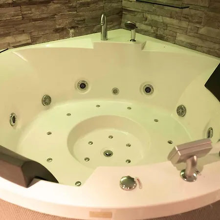 Family House With Sauna Close To The Sea Nyaraló Ostende